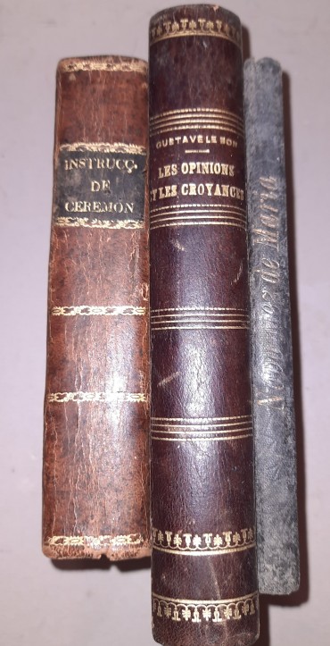 Conjunto de Três Livros antigos 