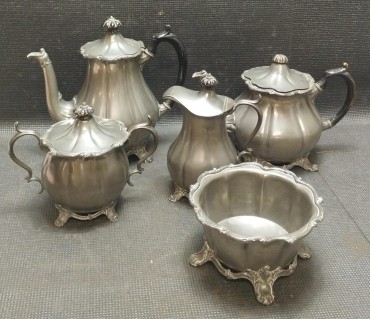 Serviço de chá e café com taça de pingos 