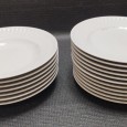 Onze pratos de sobremesa e sete pratos de sopa 