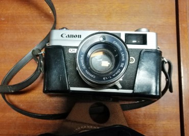 Máquina fotográfica CANON QL