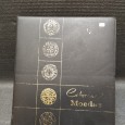 Álbum com pequena colecção de moedas (+190) portugueses de 10 centavos, 20 centavos, 50 centavos, 1$00, 25 tostões, 5$00 e 10$00 com datas diferentes  