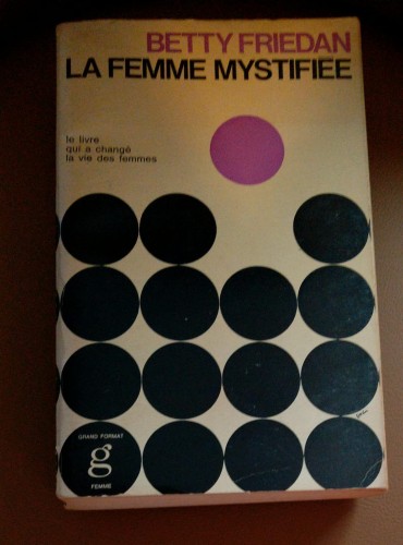 LA FEMME MYSTIFIEE
