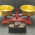 Balança com pesos 