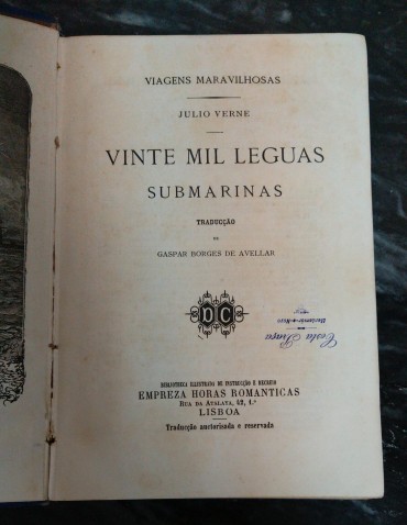VINTE MIL LÉGUAS SUBMARINAS