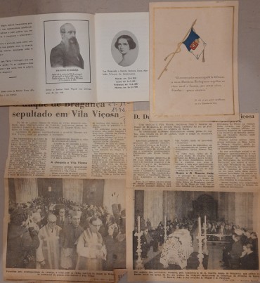 Conjunto de Recortes e Brochuras da Monarquia