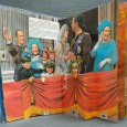 THE ROYAL FAMILY POP-UP BOOK