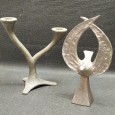 Candelabro e escultura 