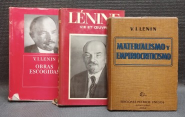 LOTE DIVERSO DE 3 LIVROS SOBRE A VIDA E OBRA DE V. I. LENIN