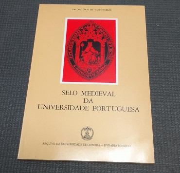Selo Medieval da Universidade Portuguesa  