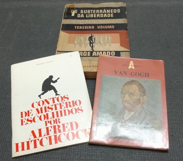 Três livros diversos 