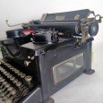 Máquina de escrever ROYAL 