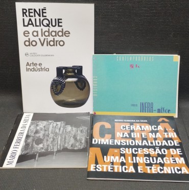 Lote de catálogos de arte contemporânea 