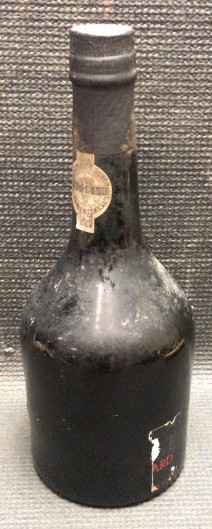 vinho-do-porto-sem-rotulo.jpeg