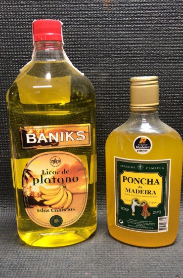 LICOR DE PLATANO E PONCHA
