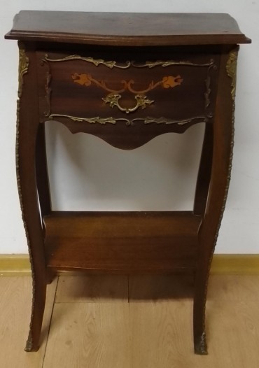 Mesa de Cabeceira 