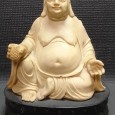 Buda com peanha