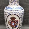 Jarra «Brasão de Armas da Casa Real Portuguesa»