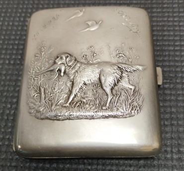 Cigarreira «Cão de caça»