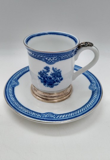 Chávena de café com pires