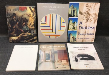 «Lote de 6 Livros sobre Arte e Arquitectura» 