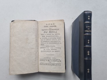 LIVROS RELIGIOSOS