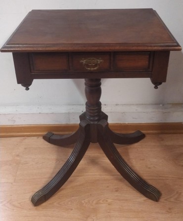 Mesa pé de galo