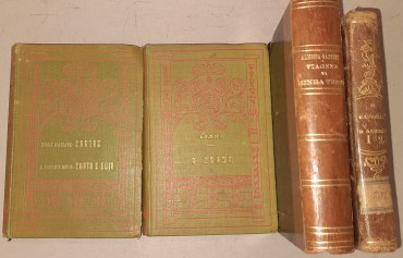 Quatro Livros Antigos com Boas encadernações