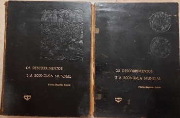 Os Descobrimentos e a Economia Mundial em dois volumes