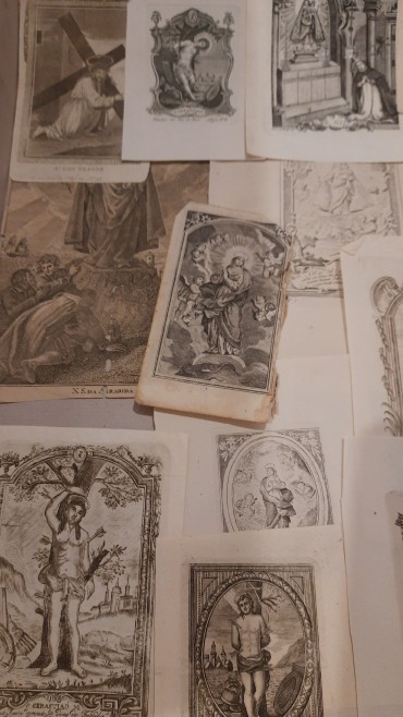 Conjunto de papeis Religiosos Antigos