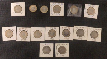 «16 Moedas de 200 Escudos Bimetálicas» 