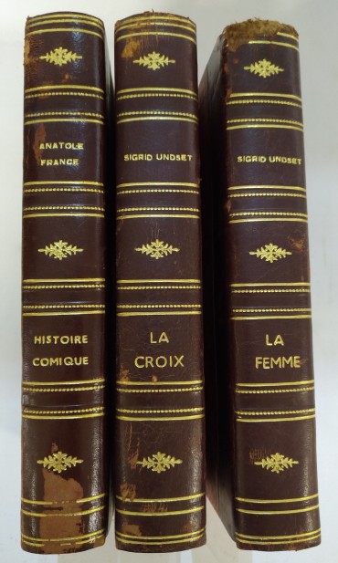 HISTOIRE COMIQUE/LA CROIX/LA FEMME