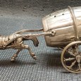 Paliteiro «Cavalo com barril»