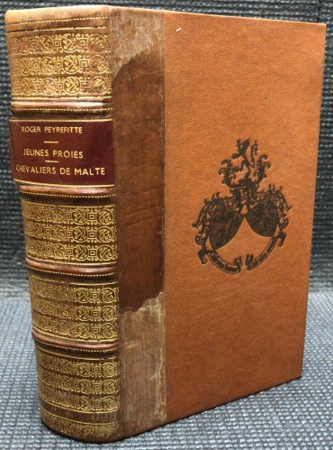 «Jeunes Proies / Chevaliers de Malte»