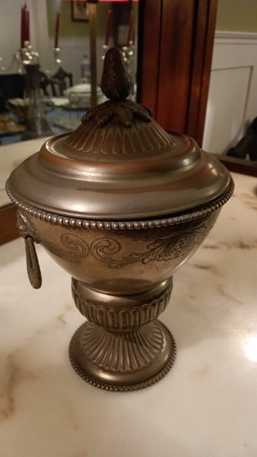 Taça com tampa
