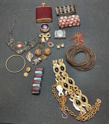 Lote de bijuteria