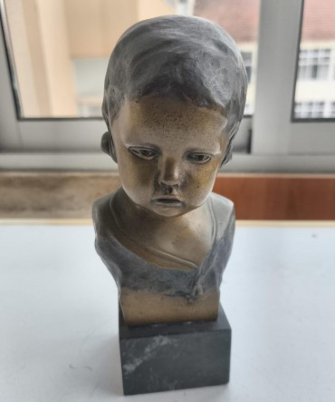 «Busto de Menina» - ANTÓNIO TEIXEIRA LOPES (1866-1942)