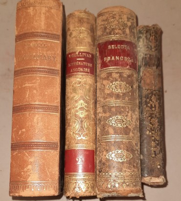 Quatro Livros Antigos 