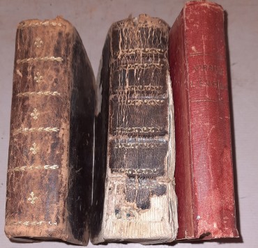 Três Livros muito antigos