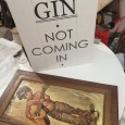«No gin, not coming in» e «Menino com Viola» - Van Cleef 
