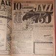 Duas encadernações com revistas de Historia 
