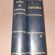 Duas encadernações com revistas de Historia 