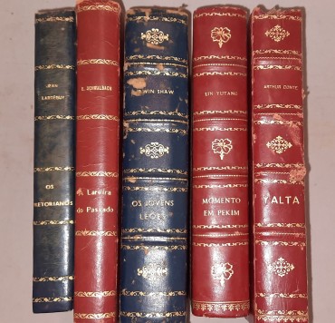 Cinco (5) Livros de Escritores Estrangeiros