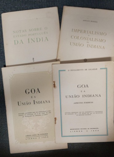 «Lote de quatro separatas»