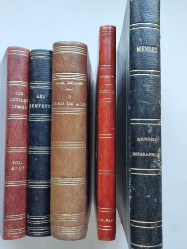 LIVROS