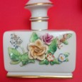 Dois frascos de perfume
