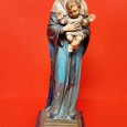 Escultura de Nossa Senhora com o menino