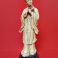Figura feminina oriental