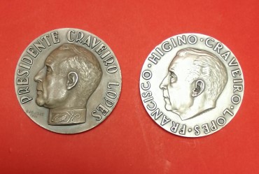 Duas medalhas