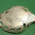 Garfo trinchante e espátula de bolo