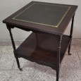 Mesa de apoio quadrada
